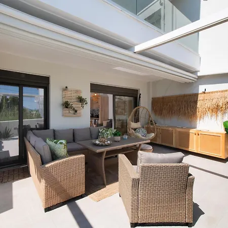 Konstantinos Seaside View Apartmán *