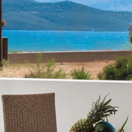 Konstantinos Seaside View شقة *